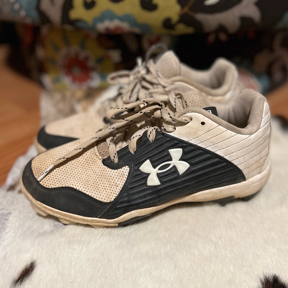 Under Armour Softball / Baseball Cleats